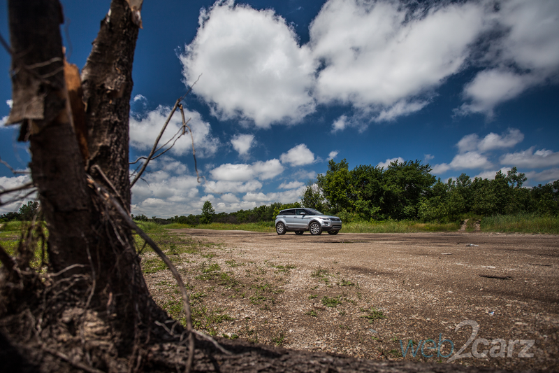 Illustration for article titled The Range Rover Evoque Isn't Just a Mall-Crawler